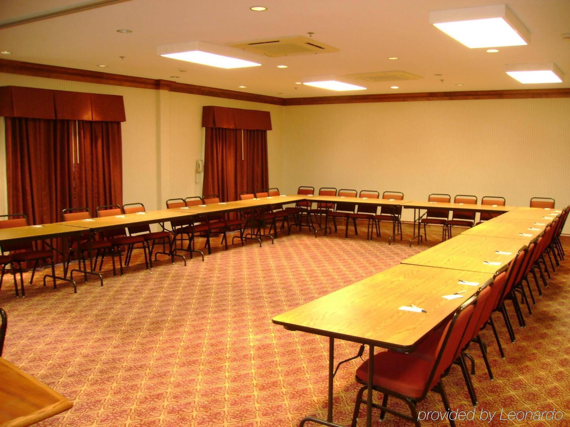 Holiday Inn Express Hotel & Suites Canton By Ihg Εξωτερικό φωτογραφία