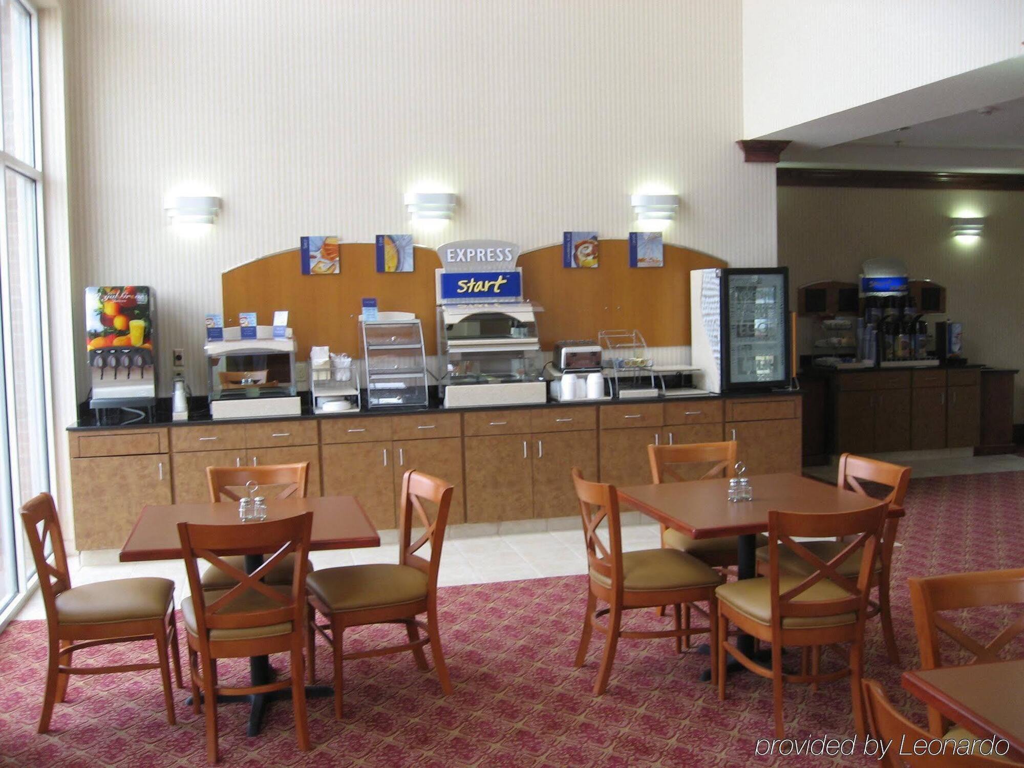 Holiday Inn Express Hotel & Suites Canton By Ihg Εξωτερικό φωτογραφία